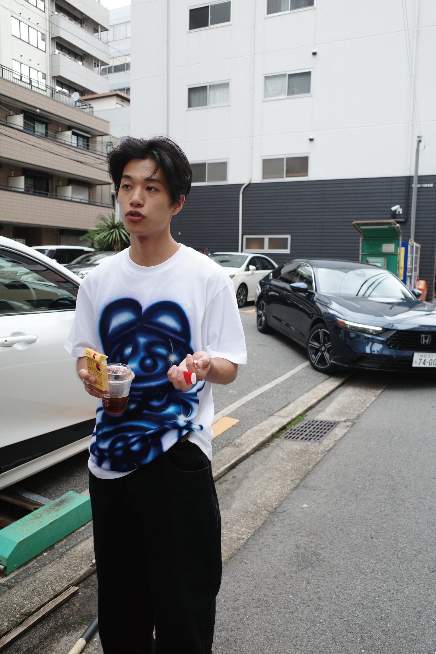 Amulet cat tee L